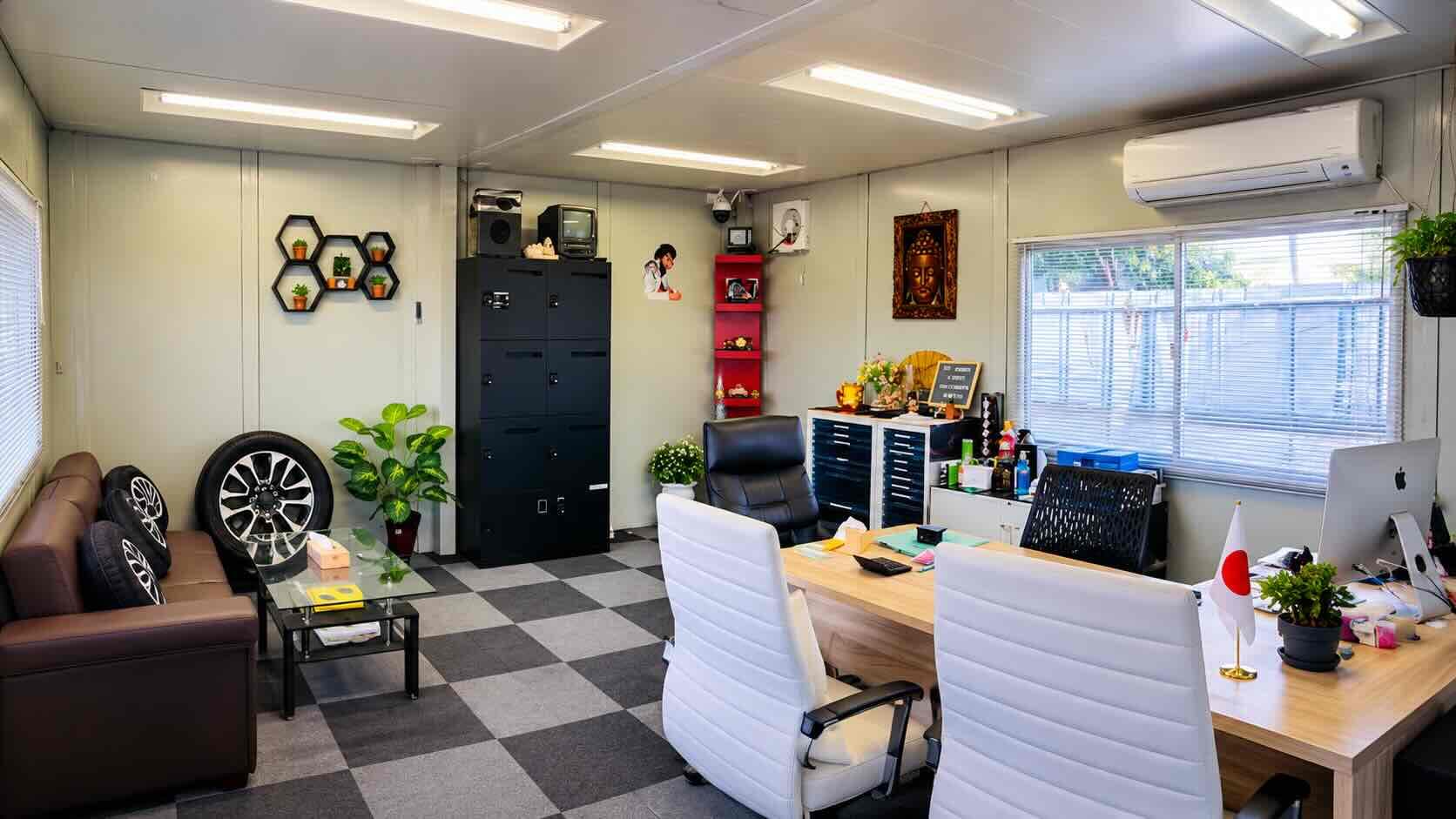 Interior of the TopMachine.Lk Colombo office
